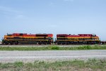 KCS 4012 and KCSM 4558 lead a manifest north 